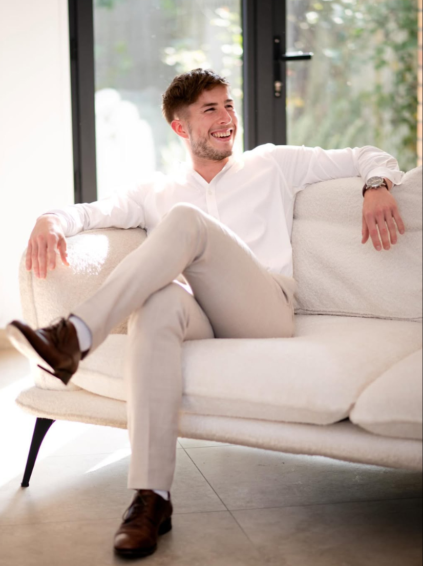 Jordan pose décontractée